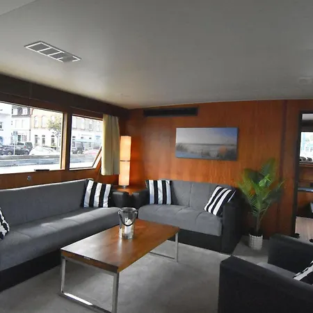 Gaestekabine Auf 22m-motoryacht Bådhotel *